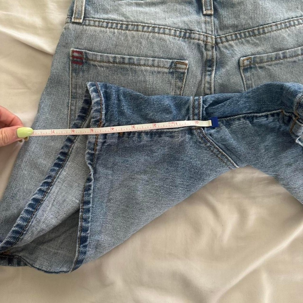 BDG Light Wash High-Rise Denim Shorts - Picture 4 of 5